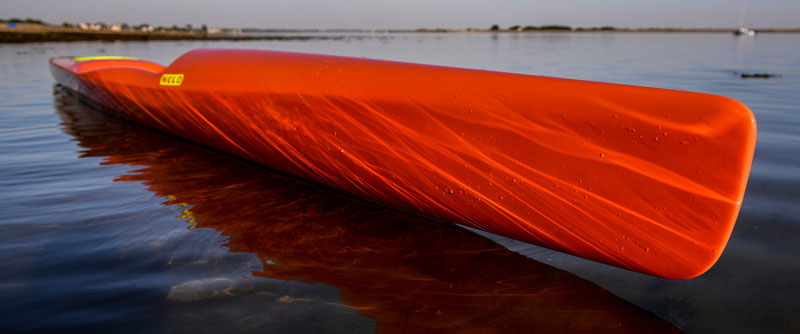 Nelo 560 in red
